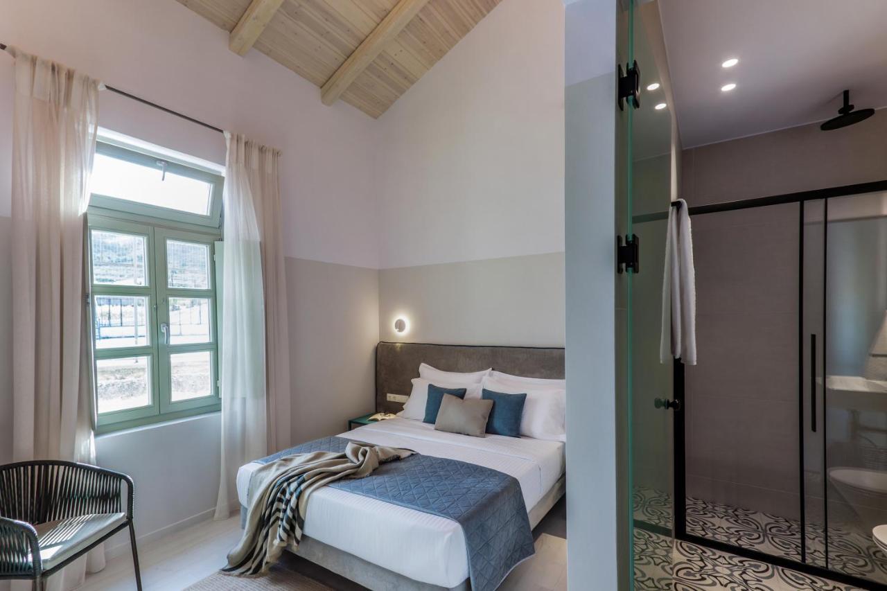 Octavia Rooms Corinth Екстер'єр фото