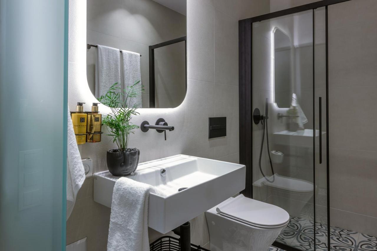 Octavia Rooms Corinth Екстер'єр фото