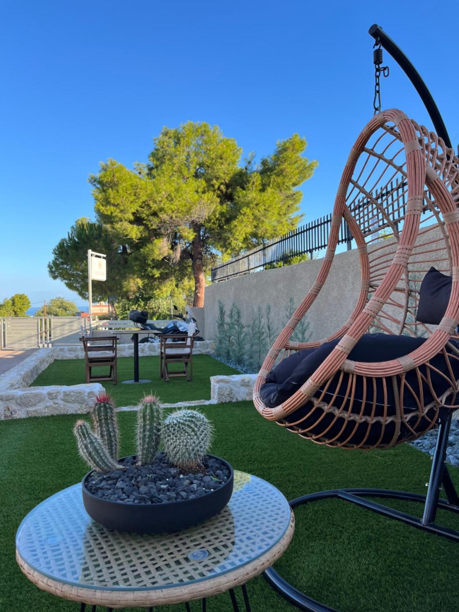 Octavia Rooms Corinth Екстер'єр фото